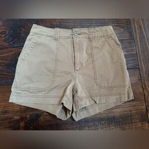 Old Navy Women's Tan Cargo Shorts